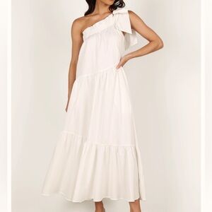 Petal & Pup Ava One-Shoulder Dress